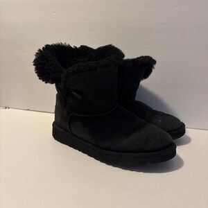 UGG Australia Bailey Button Short Boots Black Shearling Lining Size 5